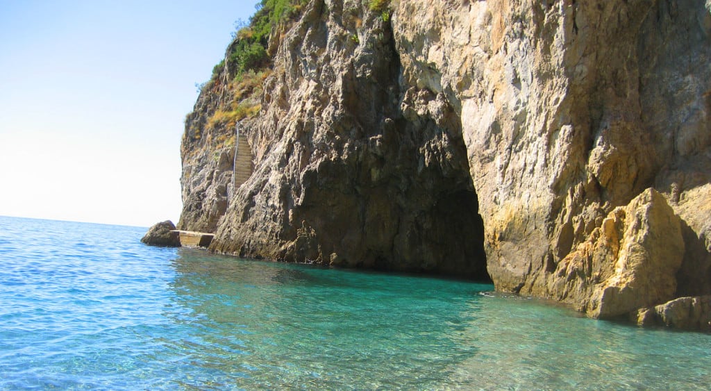 Gruta Esmeralda na Costa Amalfitana